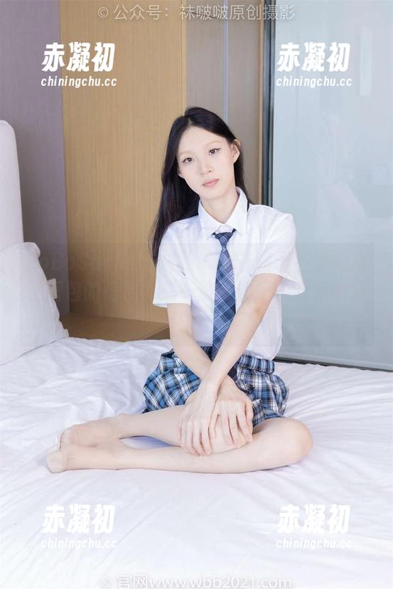BoBoSocks袜啵啵 - 谁有稚予和她的皮鞋图包的信息？来一波资源吧，我等不及了！