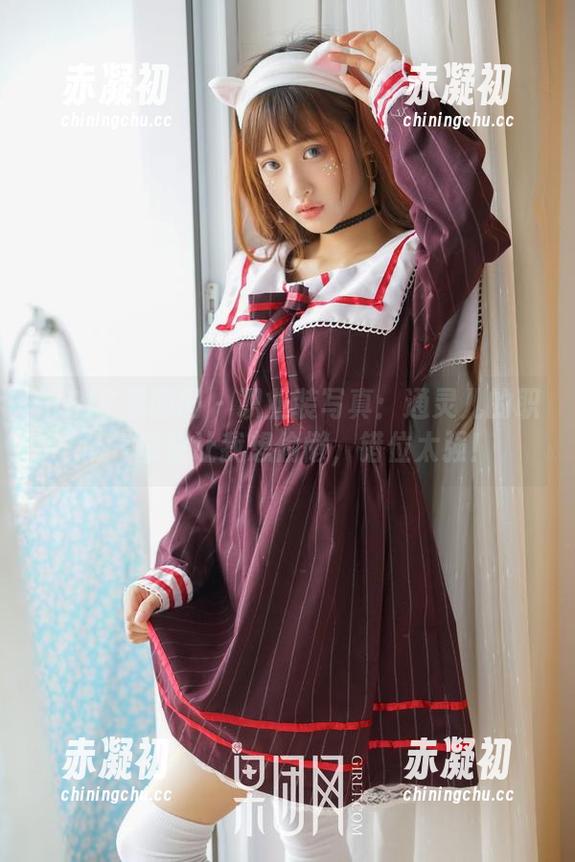 GIRLT果团网 - 职业装写真：通灵儿的职场气场会让我想偷懒，错位太强！