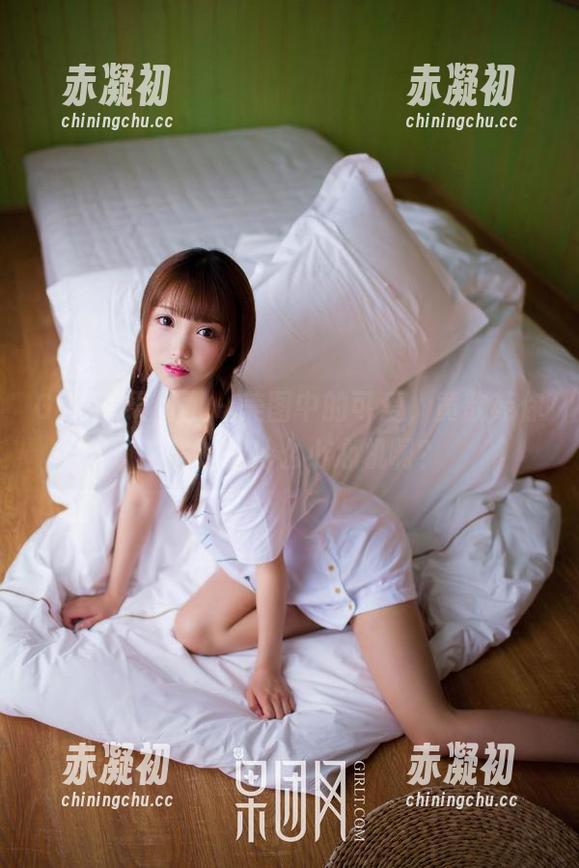 GIRLT果团网 - 美图中的可爱，黄歆苑你这整的是什么小心机啊？