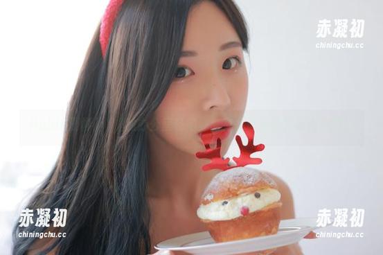Habin夏彬(하빈)的办公室私拍，简直会让我想辞职去拍照。