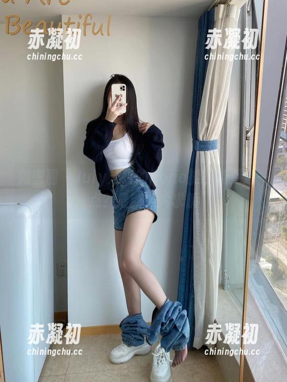 微密圈 - July芝岚的jiojio能不能更近一点？最新照片求解