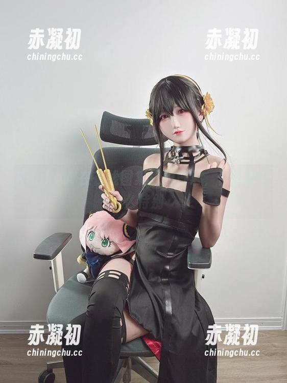 KuukoW在在线图集里的日常，似乎没什么特别