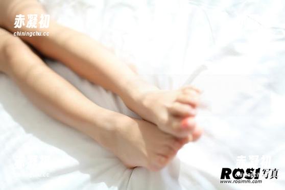 ROSI的“秘密”写真集，分享给朋友，谁知道你会发现了什么？