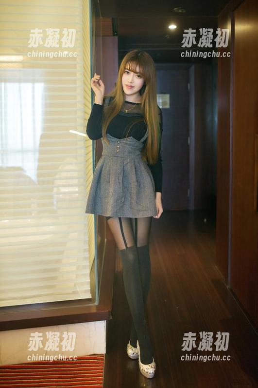 TuiGirl推女郎 - Yu佳妮的作品，如此天使般瑰丽，分享个什么呢？