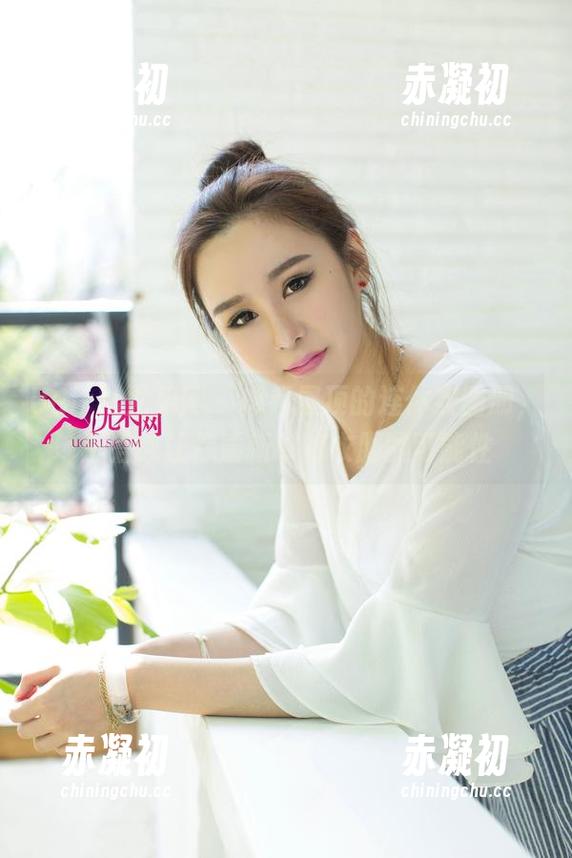UGirls尤果网 - 撑起屋顶的连体衣图册，王语纯让你重新审视衣服的可能性