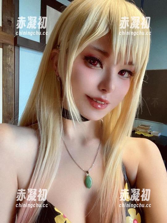 一个图集，揭示Vinnegals对蕾丝的“不可告人”定制偏好！