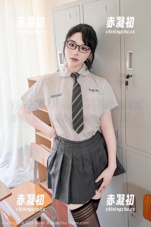 Xiuren秀人网 - 小甜angle的最新写真发布：妹妹在这儿分享她的“养成记”！