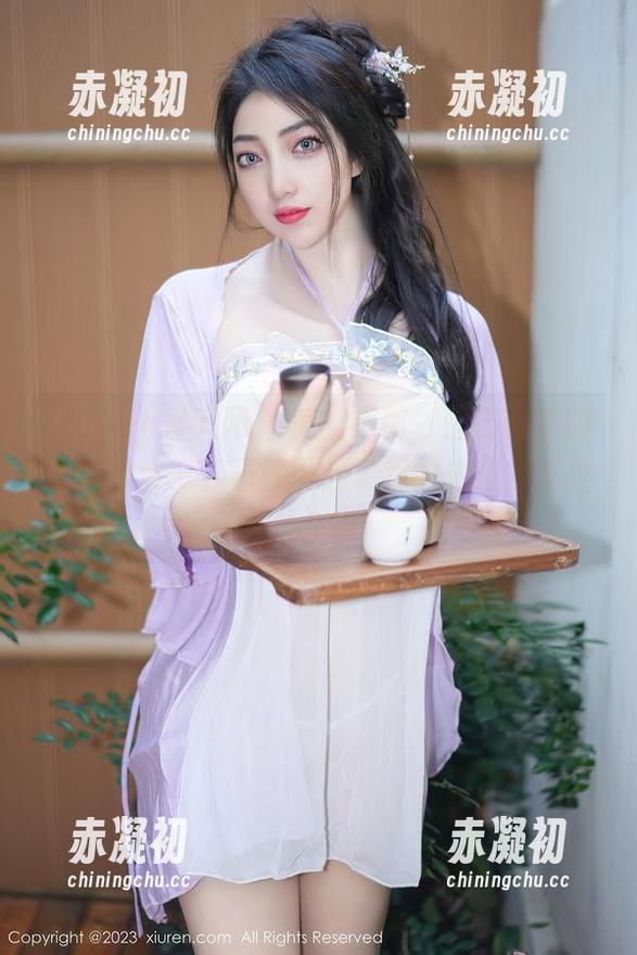 Xiuren秀人网 - 美图不惯，但苏韵锦的油亮图集一下子就引起了我的注意，咋办？