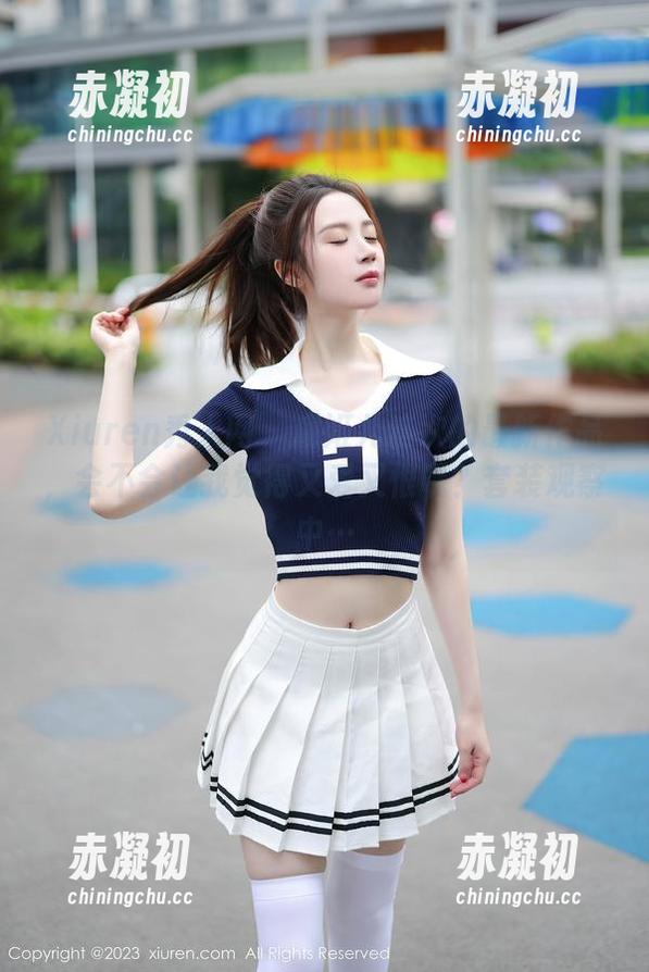 Xiuren秀人网 - 虞姬儿这次的最新作品，会不会让我觉得又爱又恨呢？套装观察中…