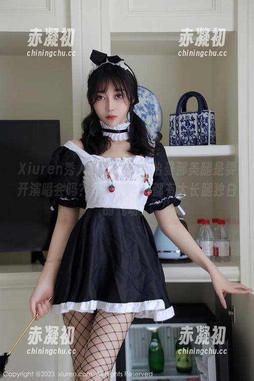 Xiuren秀人网 - 哇，陈怡曼那美腿是要开演唱会吗？每一张图片都有大长腿独白的气场！