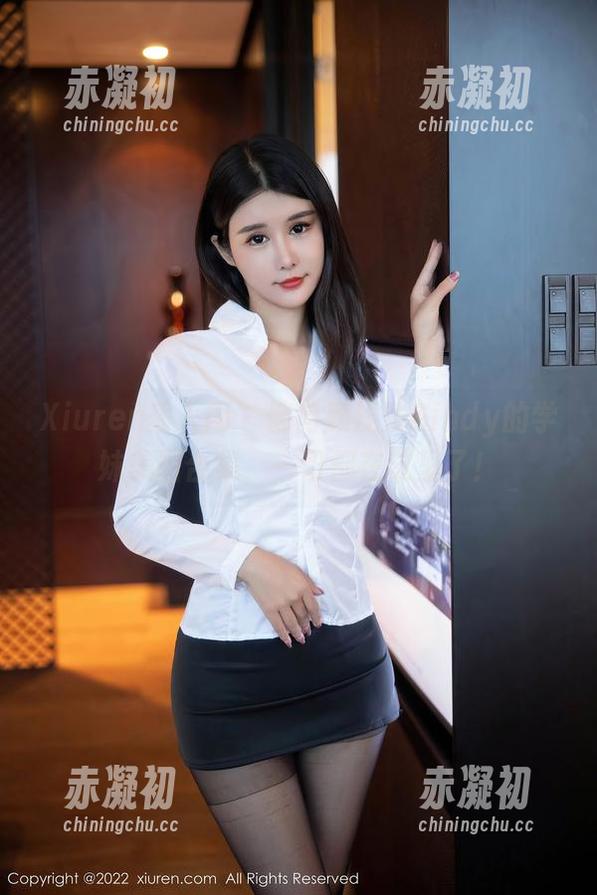 Xiuren秀人网 - 偏向颜浅浅Cindy的学妹美图合集，一切都在这里了！