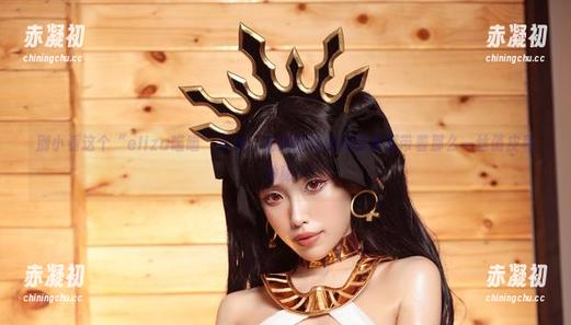 别小看这个“eliza喵喵”女孩，连她的写真和壁纸都带着那么一丝俏皮和神秘…