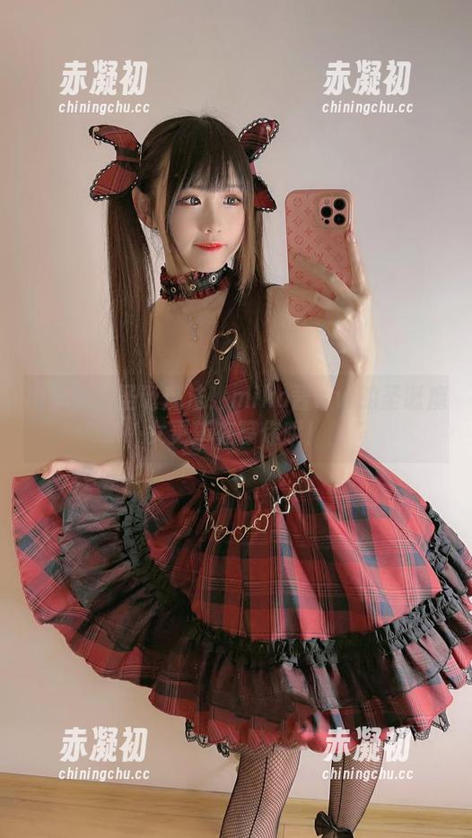 离不开的圣诞魔法！miko酱ww的圣诞魔女更新在等你哦！