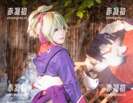 写真达到怨仇级别的七七娜娜子——办公室里到底发生了什么？