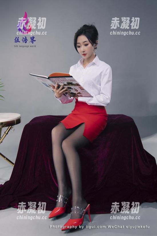 丽柜 - 甜甜的网盘和兔子写真，全网最可爱的组合吧？