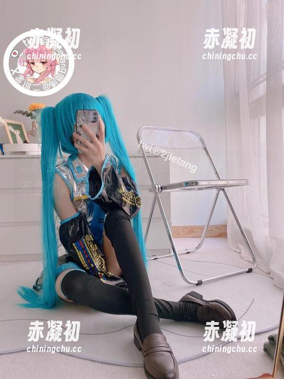二阶堂宅绘子带来的“黑皮袍珍珠”，这不是个简单的作品，怎么看起来像个传奇？