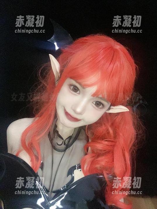 女友又或是女同事？倦倦喵写真集原图，逗趣内含全在这！