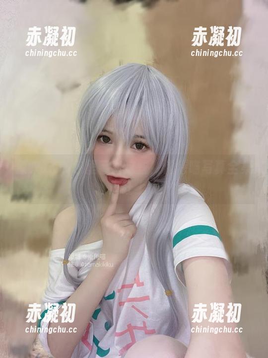 原来JK书包里藏着这些！倦倦喵写真全集疯狂上线