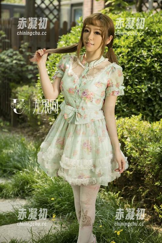 尤果网 - 当韩恩美变成女王，随手一拍都是美图图包的赞！