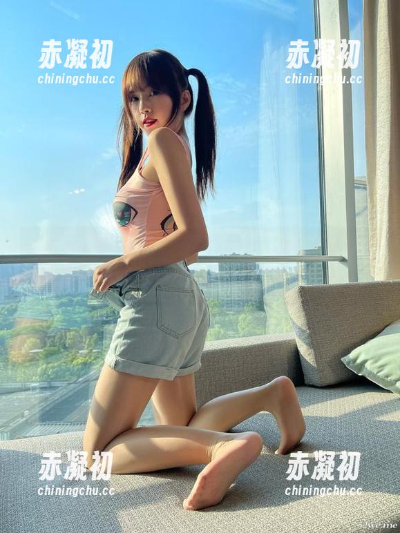 微密圈 - 下一站，烈焰玫瑰房车：张思允作品集最新更新，你的房子还配吗？
