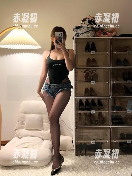 微密圈 - 精选：当张思允遇上白色，没点儿小心思怎么行？