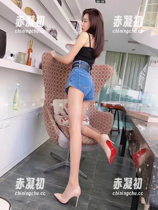 微密圈 - 林子喵Lynne的私房秀：一件白衬衫的百变人生