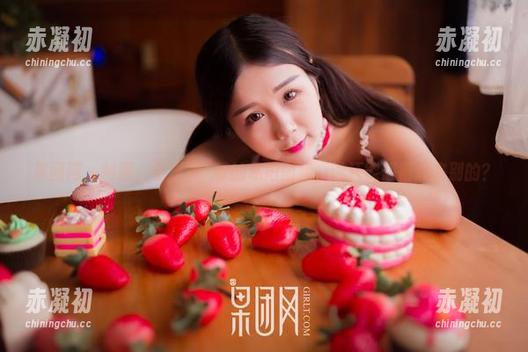 果团网 - 制服，看过龚玥菲的私拍图集，谁还能想得起来别的？