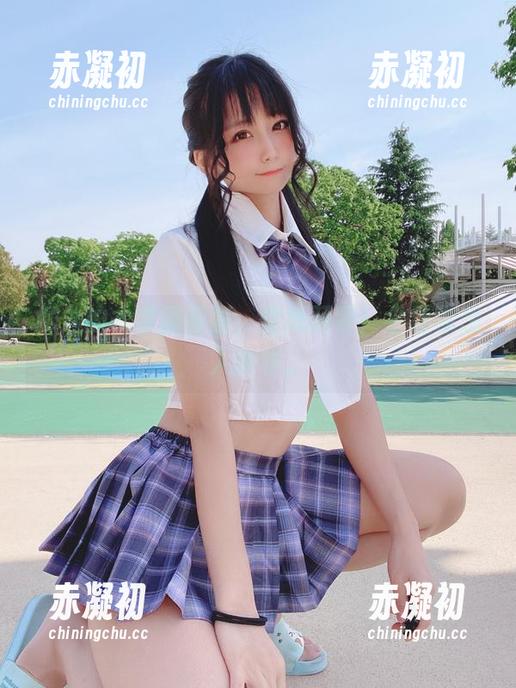 柳丸的水手服图鉴，壁纸预警！会让你想入非非。
