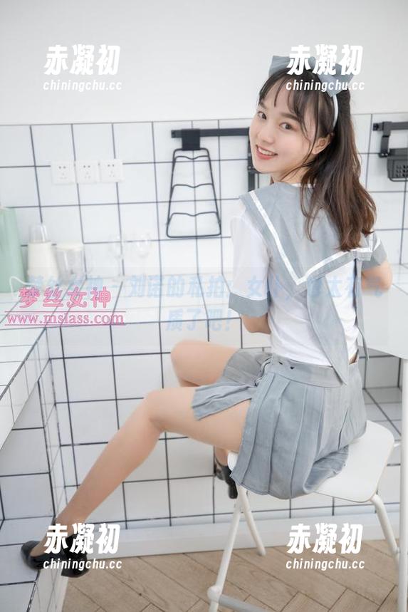 梦丝女神 - 刘诺的私拍：女仆，也太有气质了吧！