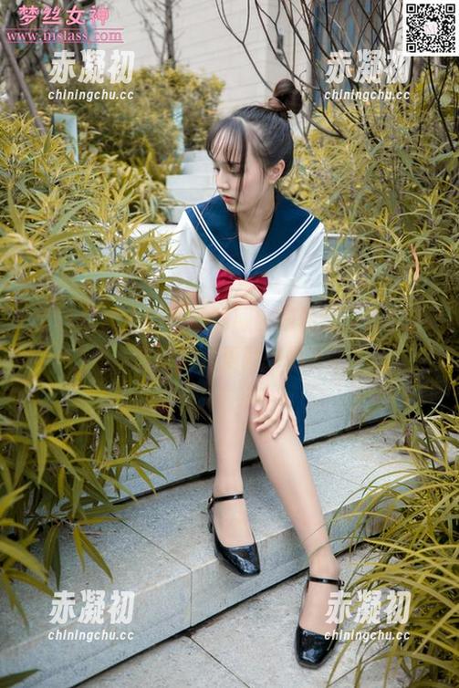 梦丝女神 - 雪馨的制服在线漂浮，资源随时附送，爱就来吧？