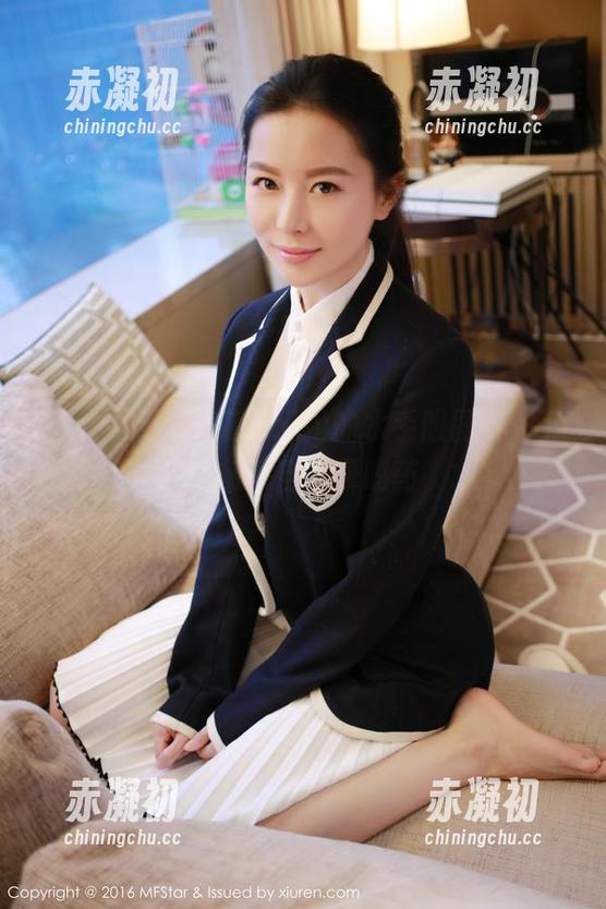 模范学院 - 佟蔓baby的水手服图集，下载前请自备晕眩药
