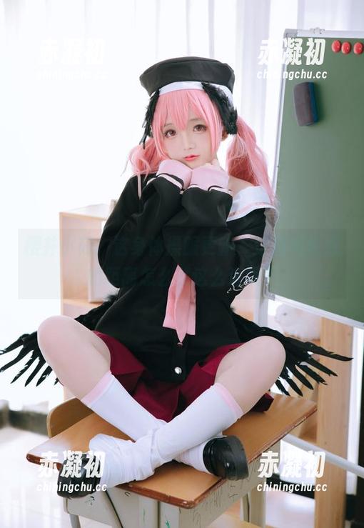 樱井小莜，这身体操服更新，运动和性感的距离怎么就这么近呢？