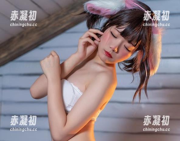 此展开系列必火：王胖胖u+粉兔儿=高清套图翻车现场！