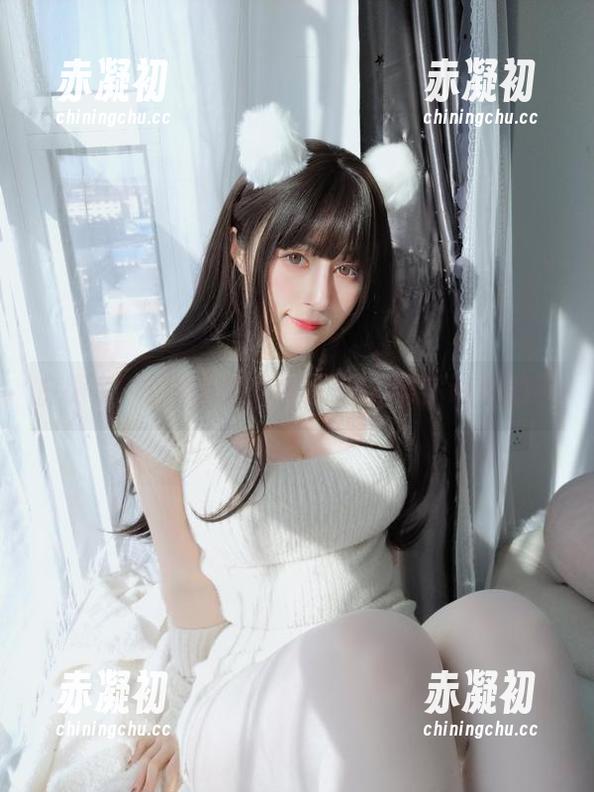 白银81私拍，裸足作品悄悄跟你讲述的事