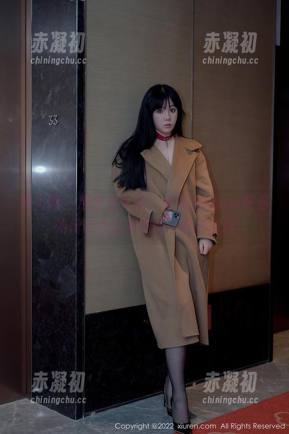 秀人网 - 原图放大镜：周慕汐baby教你如何让办公室休闲一秒变时尚
