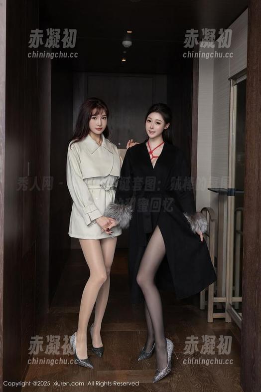 秀人网 - 月酱儿圣诞套图：贼棒的氛围，精选的甜蜜回忆