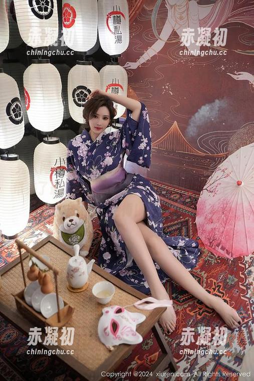 秀人网 - 老司机们注意啦，果儿victoria带来了最新的成熟御姐作品，不看你肯定会后悔！