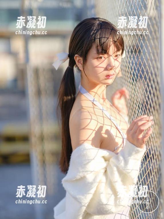 稚乖画册 - 赤西夜夜的露颜系列，我悄悄分享原图，你们觉得怎么看？