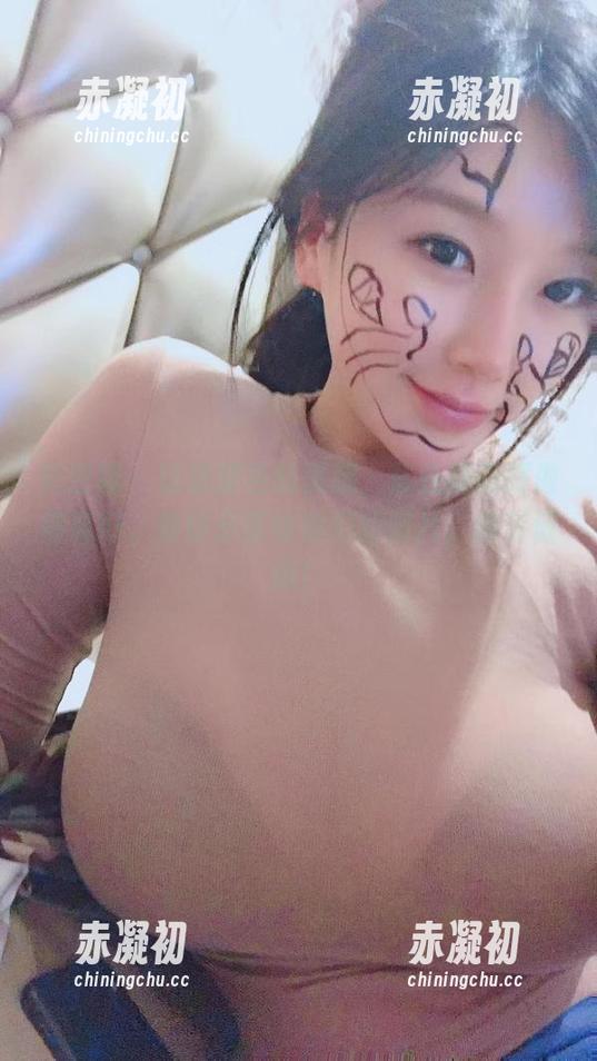 微密圈 - 这张紫色的美腿，紫色哒豚豚做得真好，偷偷分享给你们的图片，绝对值得！