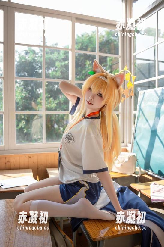 与地雷系女子一同嗨唱，纸悦Etsu_ko的高清写真真不赖