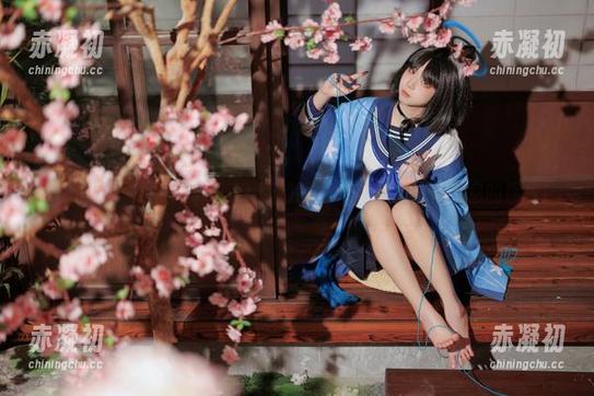 统一制式，纸悦Etsu_ko版制服cos，充满校园气息的照片！