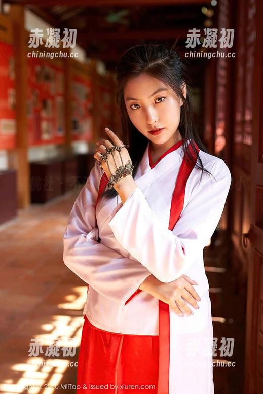 蜜桃社 - 不谈魔法，就看高清照片里的小魔女lilyJK