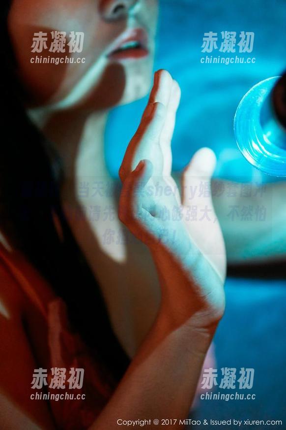 蜜桃社 - 当天被雪梨sherry婚纱套图冲击，下载前请先确认内心够强大，不然怕你担心自己！