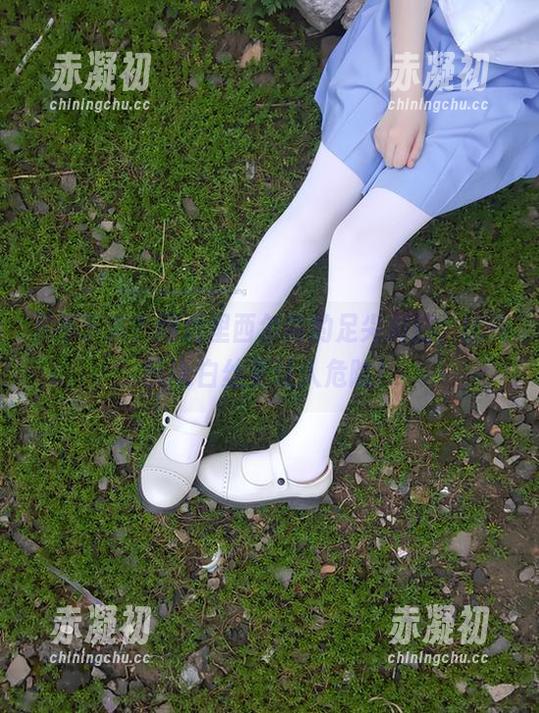 下不下来？网盘里西尔酱的足尖彩虹，比传统jk白丝更让人危险！