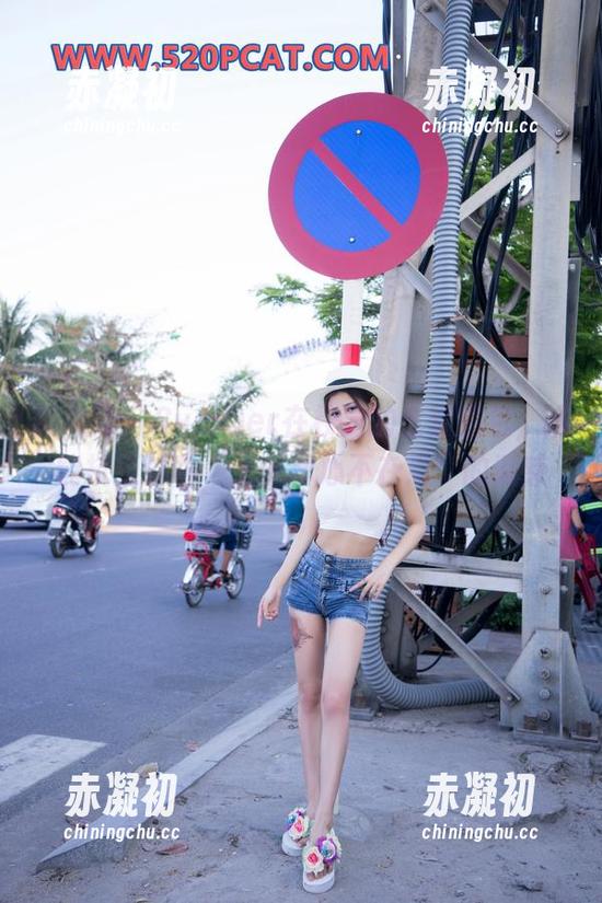 轰趴猫 - Summer在校园的全套图包，谁能抗拒这种“上课却心不在焉”的诱惑