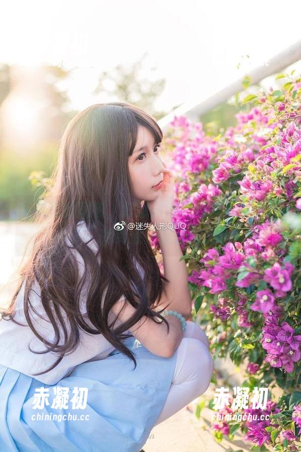写真里的剧情，好想问问“迷失人形QUQ”她到底在想什么。