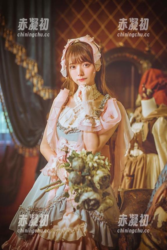 “我信，陆卿卿kyokyo的修女造型肯定有魔法催化美图分享！”顺便问一下，谁还敢跟我遮住眼睛？