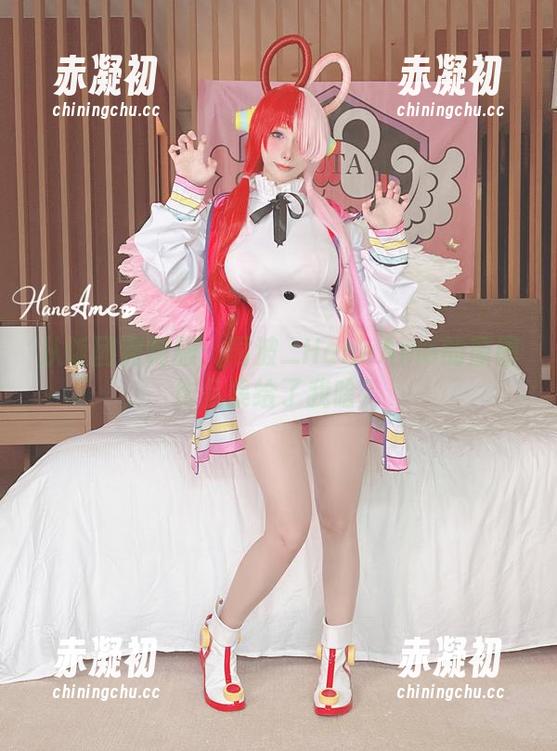 从饭团到制服：雨波_HaneAme的原图作品集给了我啥？