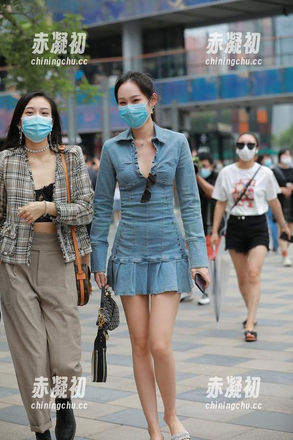 魔镜街拍 - 这个裙子好忙：婷婷销售主管的日常工作套图